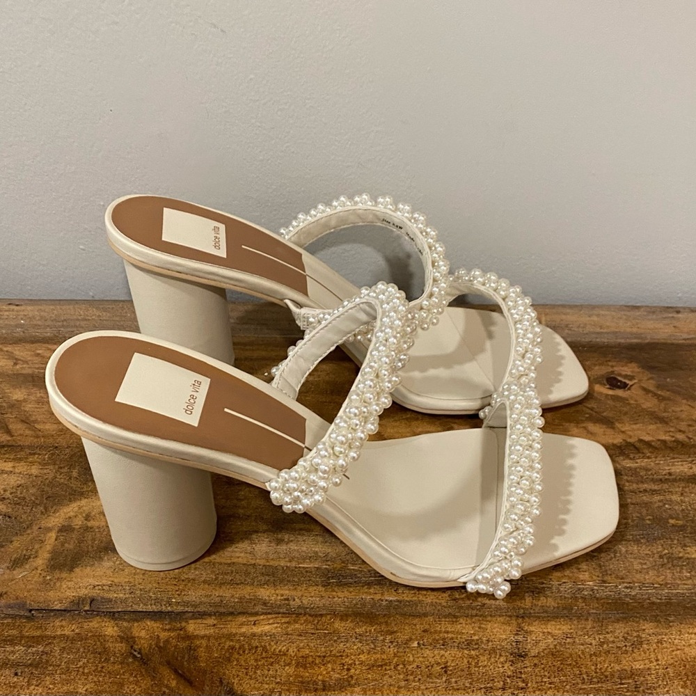 Dolce Vita Vanilla Pearl Sandals